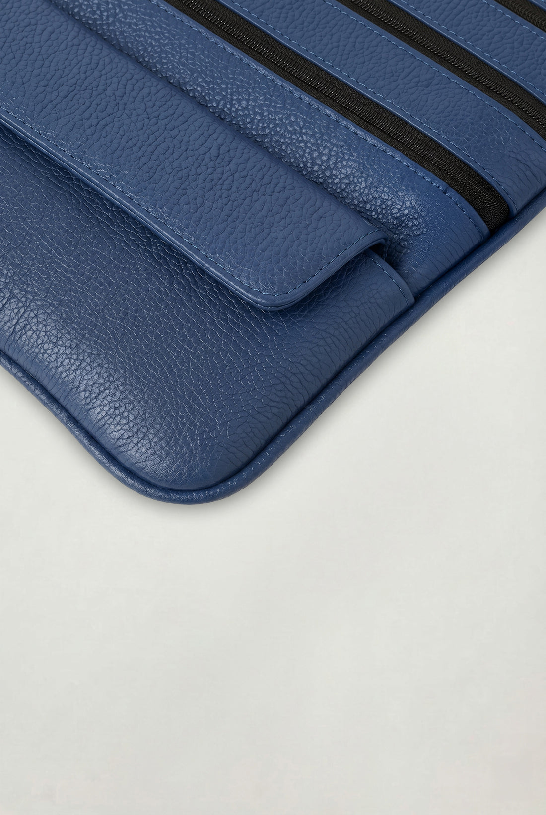 The Riva Travel Bag