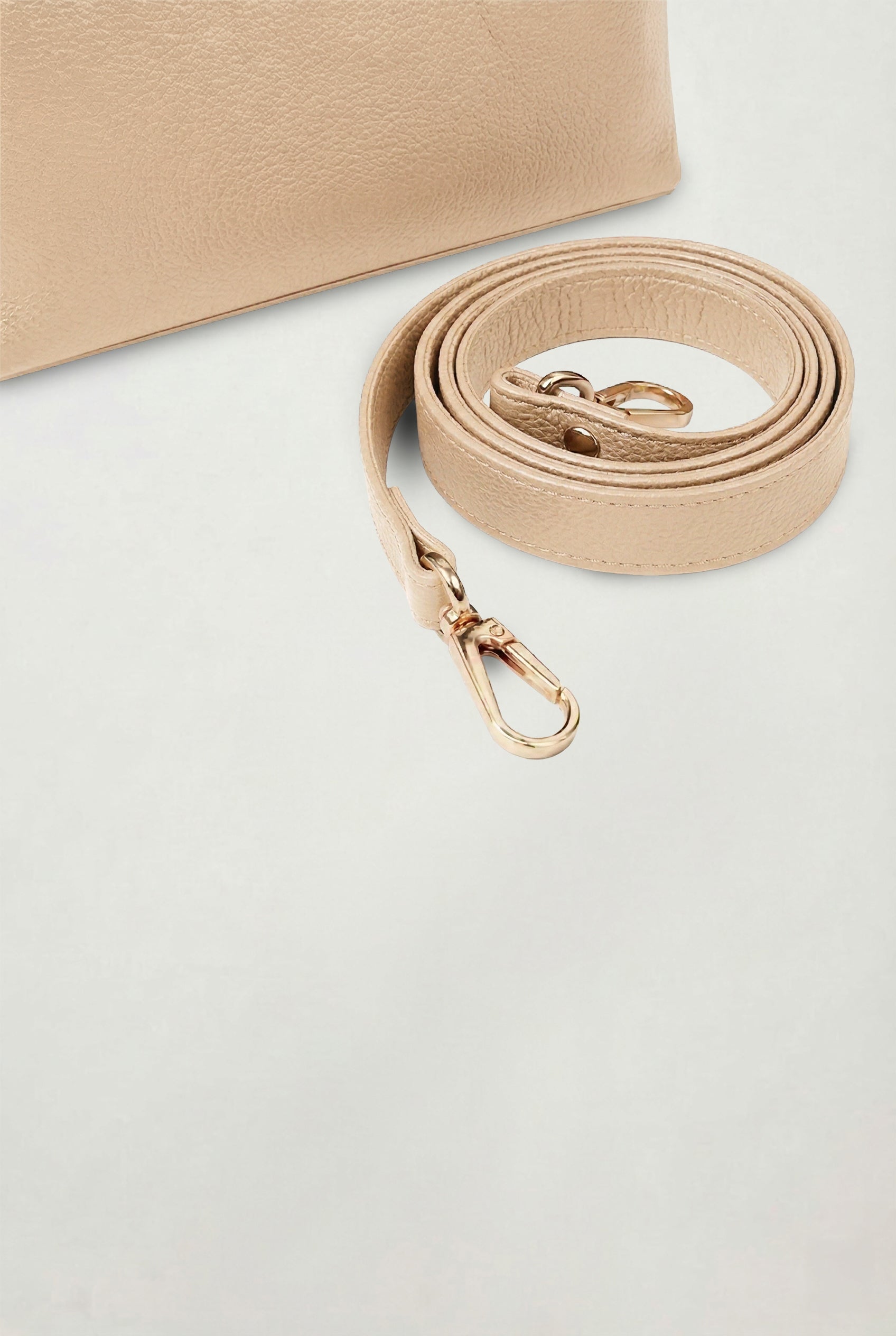The Alora structured tote