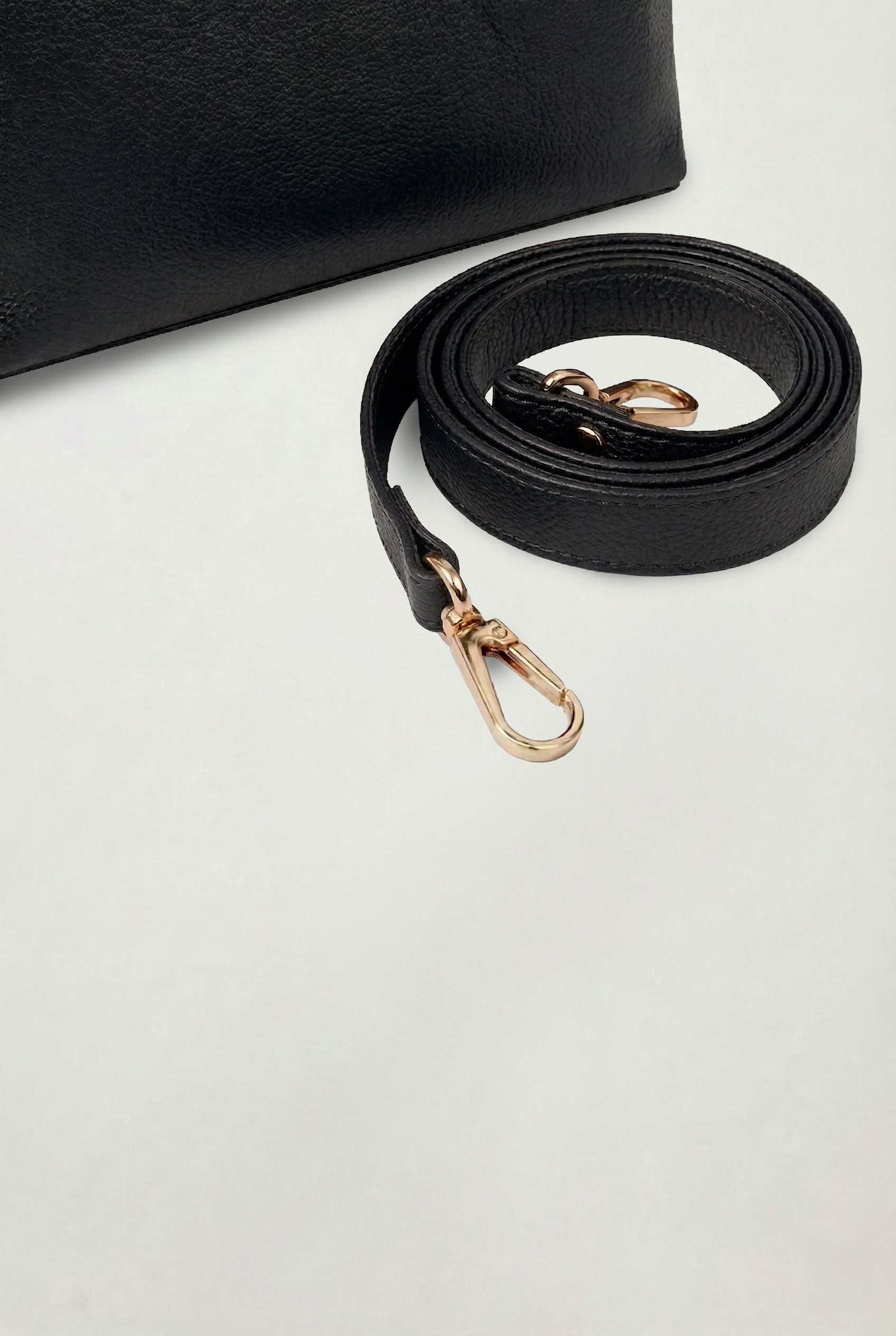 The selene classic tote
