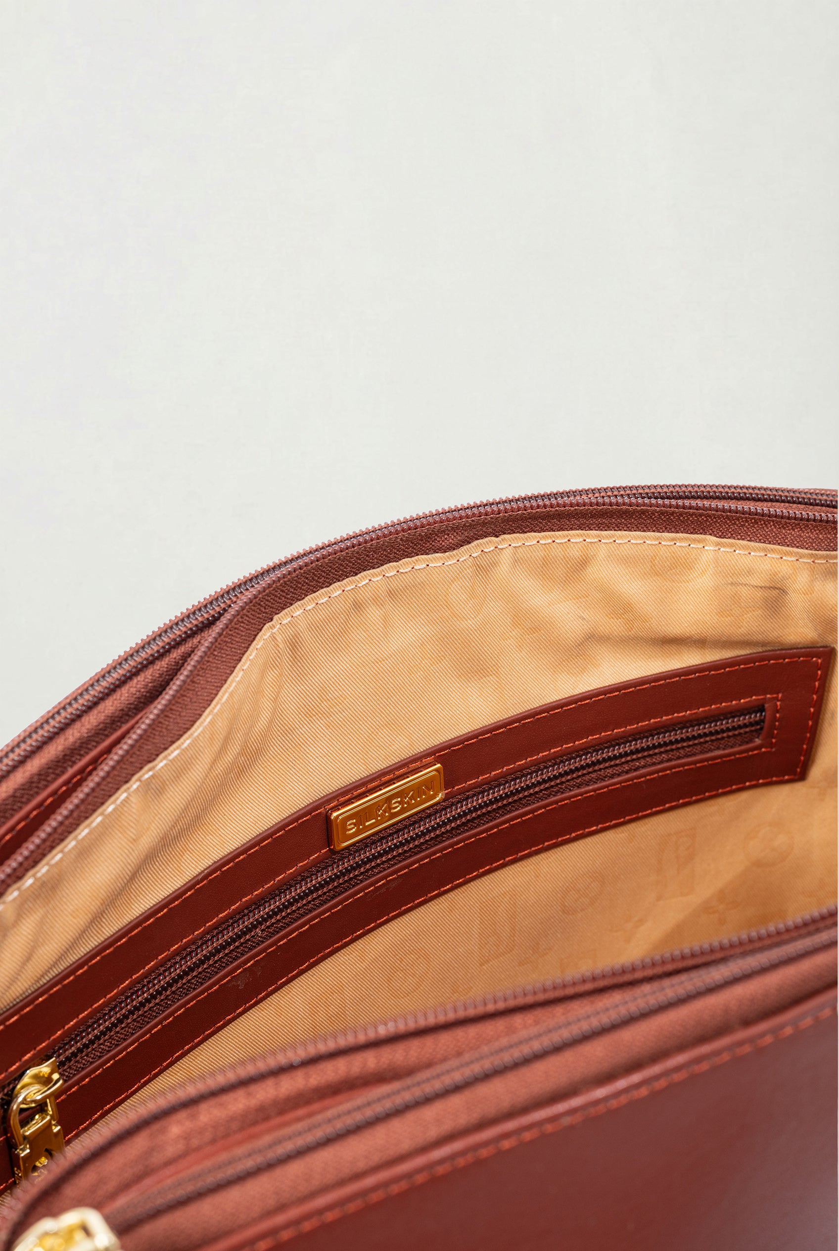 The Alora structured tote